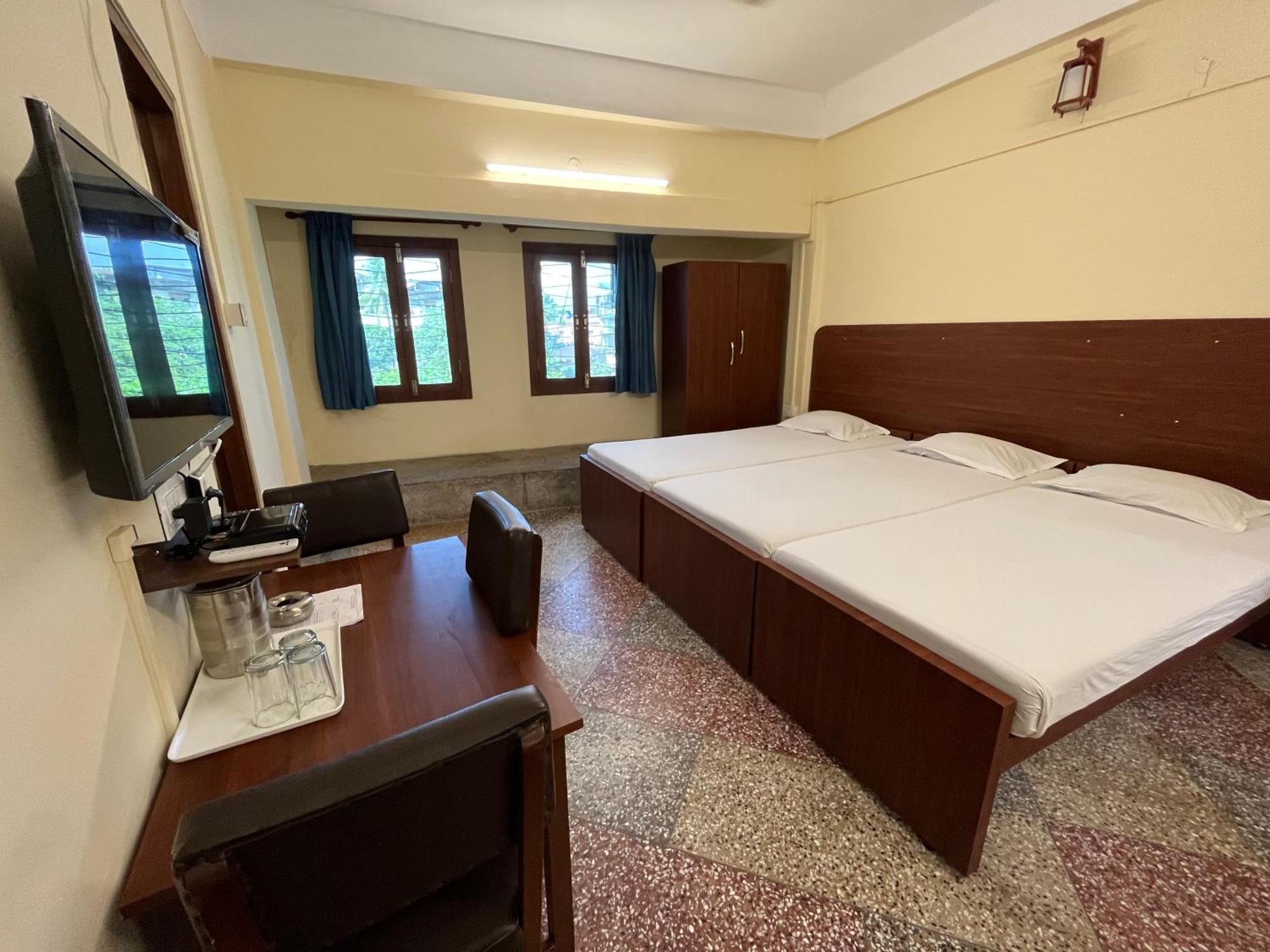 Hotel Saluja Siliguri Eksteriør bilde